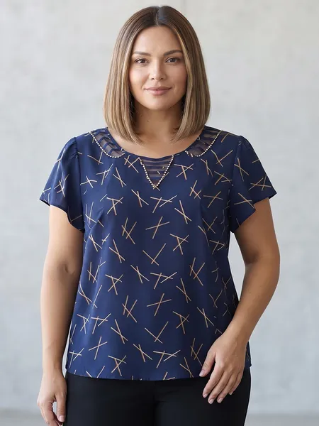 Blusa Plus Size Azul Marinho Com Strass Na Gola - Tam. XGG