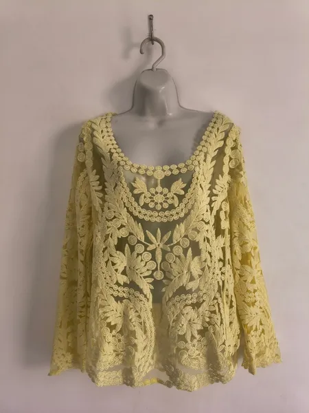 Blusa Amarela de Renda com Transparência Boho - Tam. M