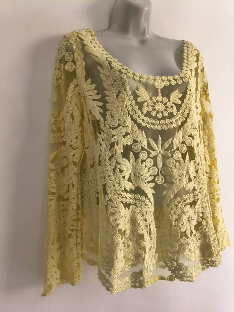 Blusa Amarela de Renda com Transparência Boho - Tam. M