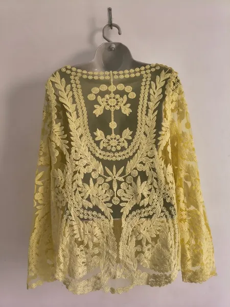 Blusa Amarela de Renda com Transparência Boho - Tam. M
