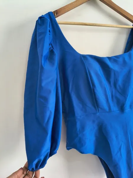Maiô Body Azul Royal Cavado com Bojo Novo - Tam. 48