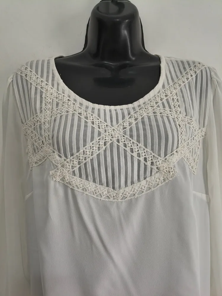 Blusa Bata Feminina Branca Renda na Gola da Yessica - Tam. G