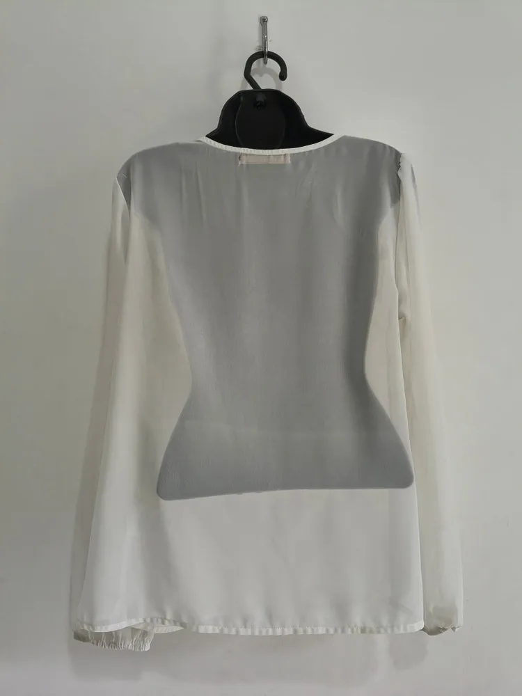 Blusa Bata Feminina Branca Renda na Gola da Yessica - Tam. G