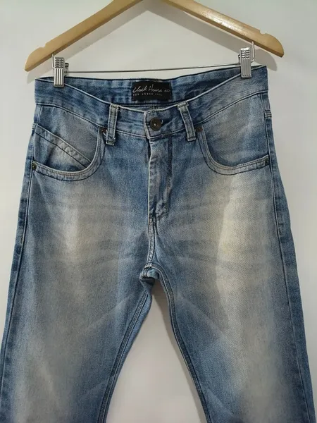 Calça Jeans Feminina Reta da ClockHouse - Tam. 40
