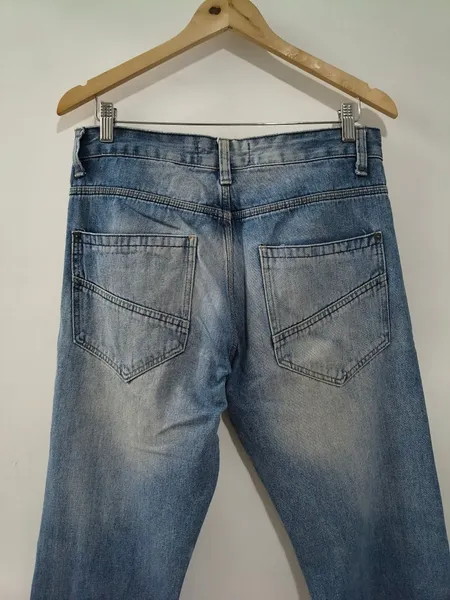 Calça Jeans Feminina Reta da ClockHouse - Tam. 40