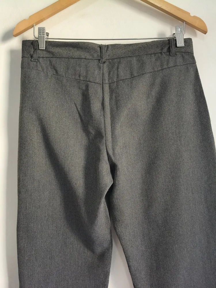 Calça Feminina de Alfaiataria Cinza - Tam. 38