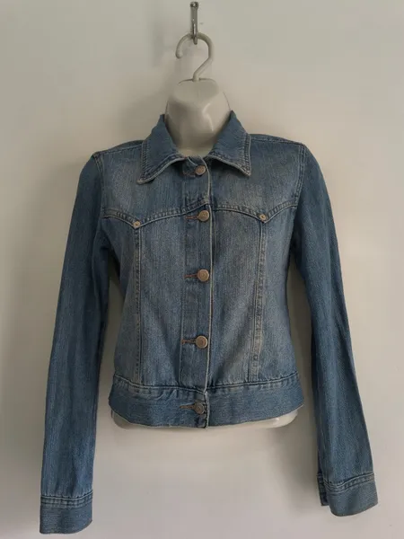 Jaqueta Jeans Feminina Clássica da Clock House - Tam. P
