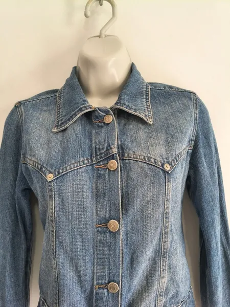 Jaqueta Jeans Feminina Clássica da Clock House - Tam. P