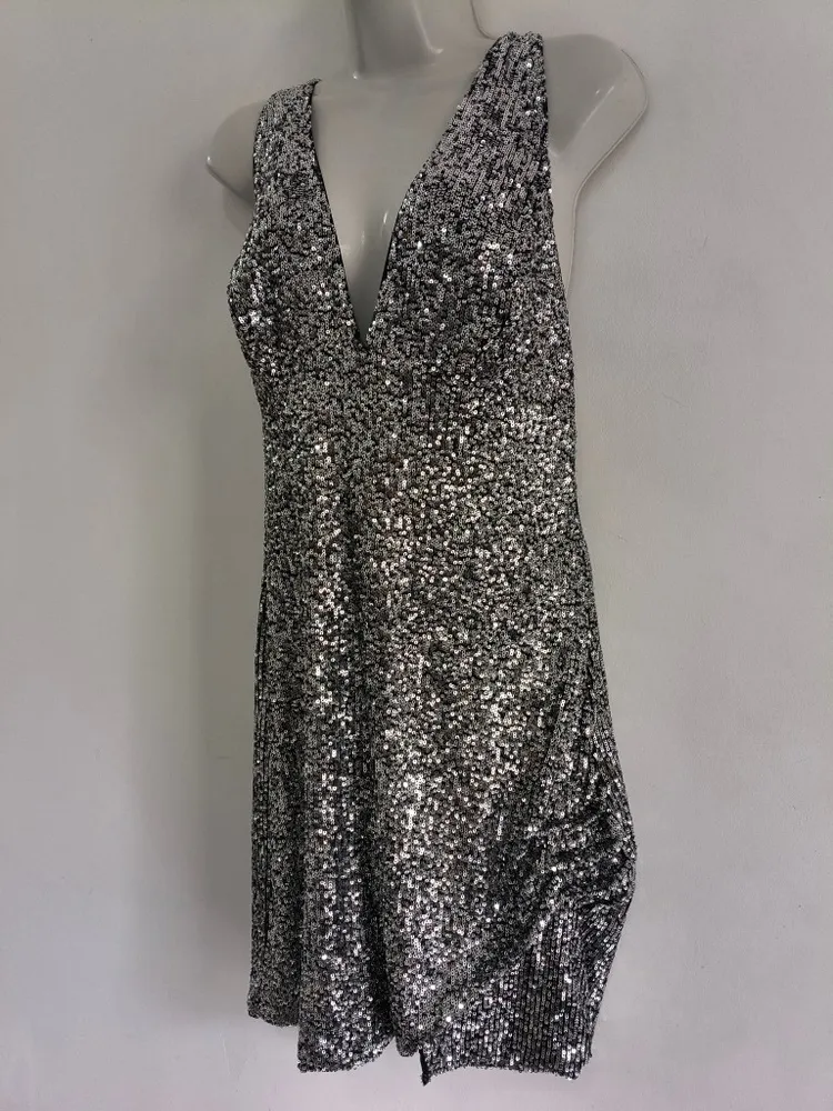 Vestido de Festa com Paetês da CLAUDIA RABELO NOVO Tam. G