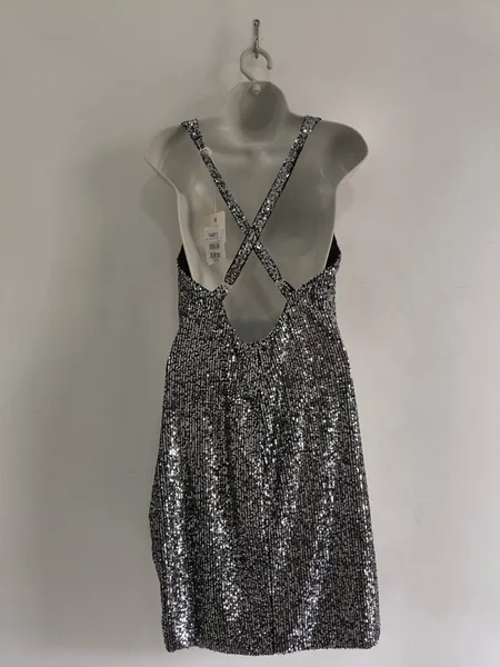 Vestido de Festa com Paetês da CLAUDIA RABELO NOVO Tam. G