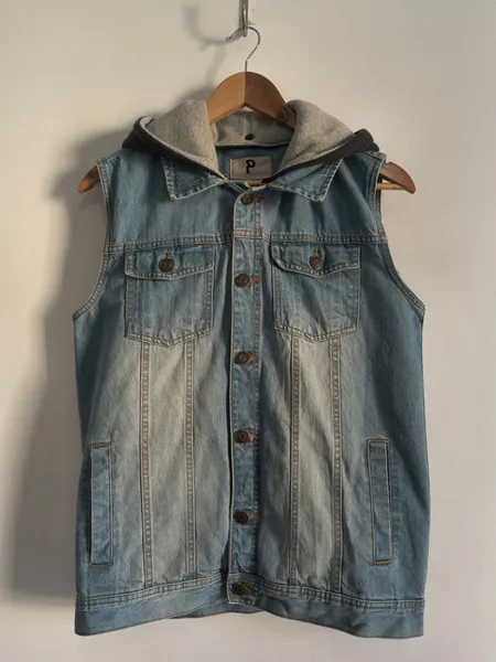 Colete Jeans com Capuz Removível da Bluesteel - Tam. P