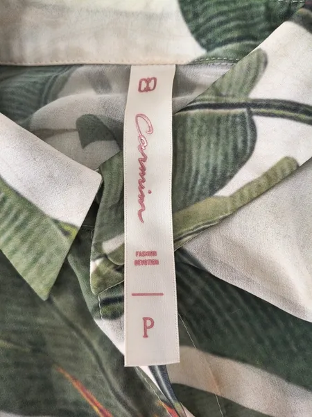 Camisa Feminina Com Estampa Botânica da CARMIM - Tam. M