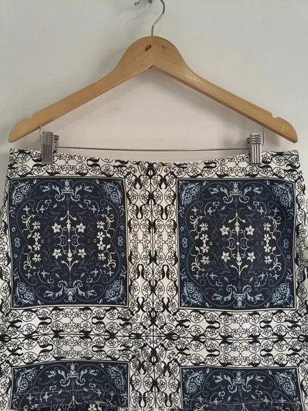 Saia de Sarja Plus Size Estampada da Hering - Tam. 46