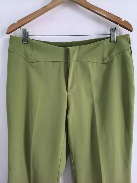 Calça Feminina de Alfaiataria Verde - Tam. 44