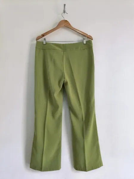 Calça Feminina de Alfaiataria Verde - Tam. 44