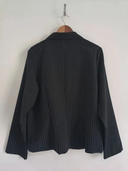 Blazer Feminino Preto Risca de Giz Plus Size - Tam. GG