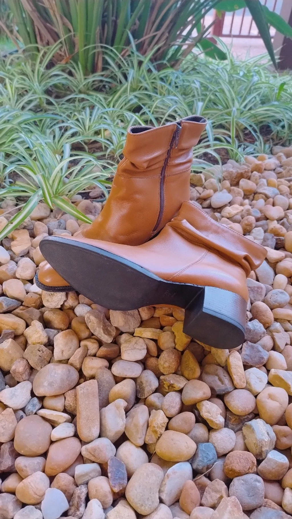 Bota Caramelo Cano Curto da Viviana Calçados