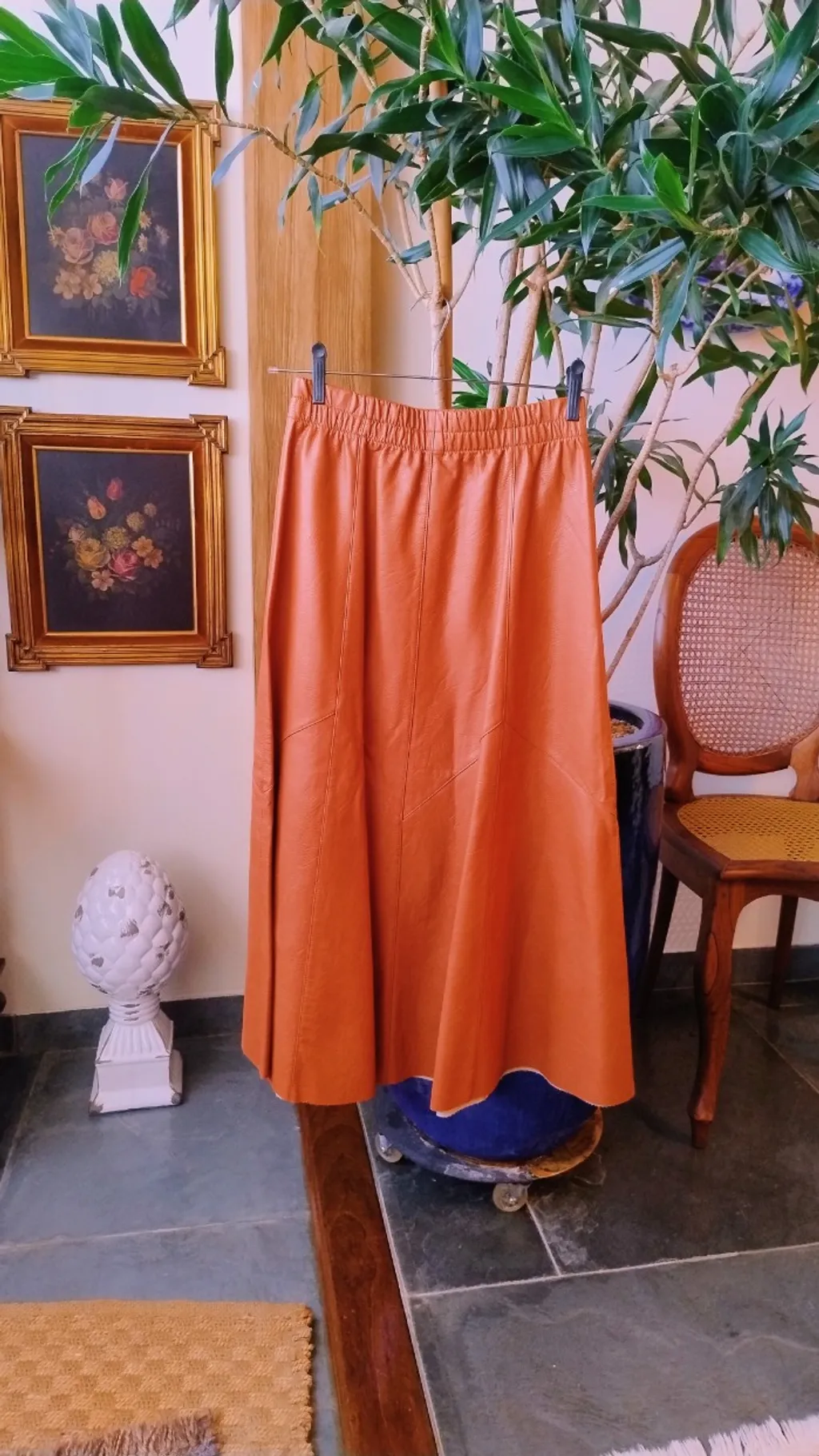 Saia Midi Evasê Courino Terracota da Amaro