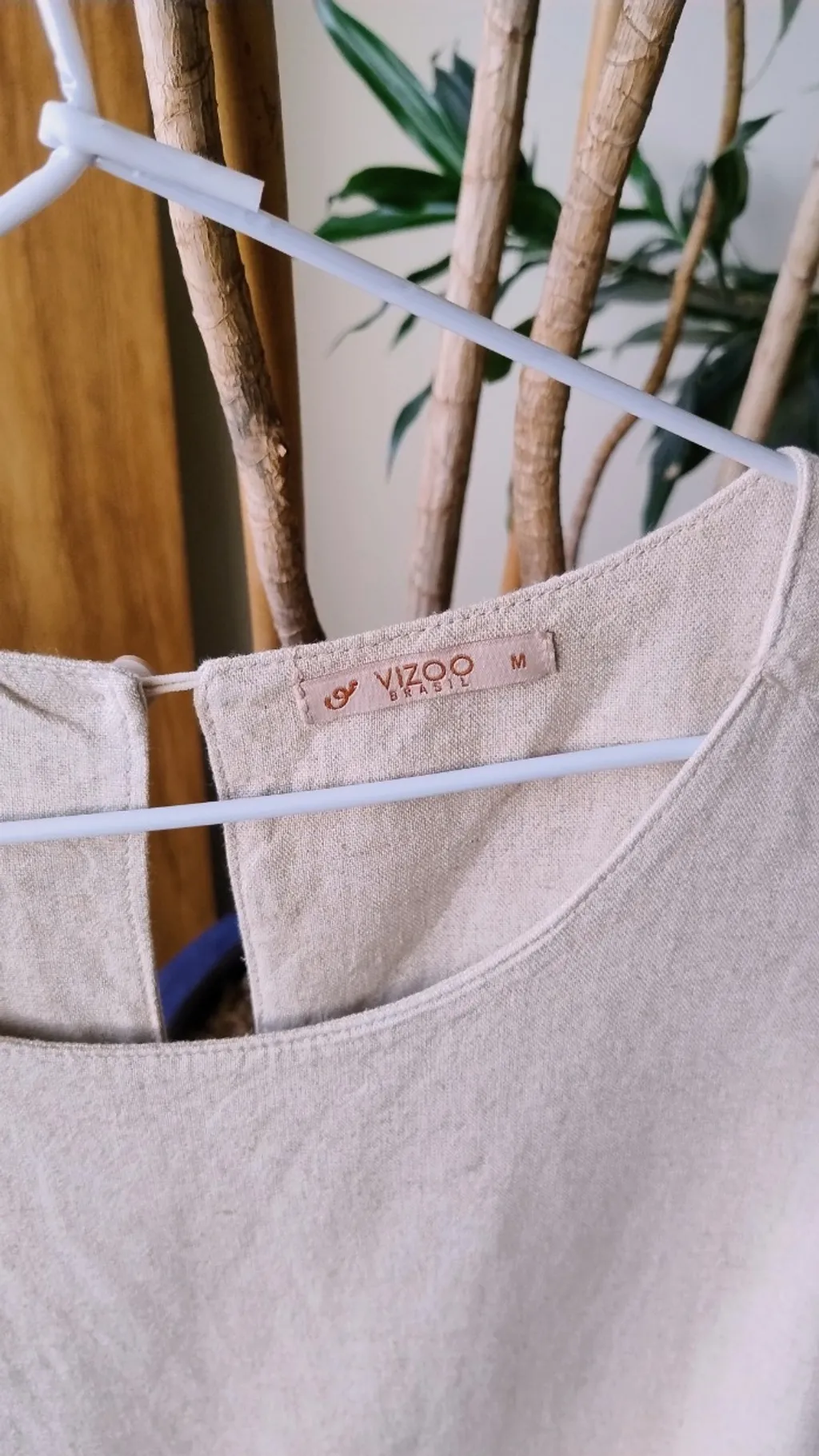 Regata Bege de Viscolinho com Modelagem Ampla da Vizoo