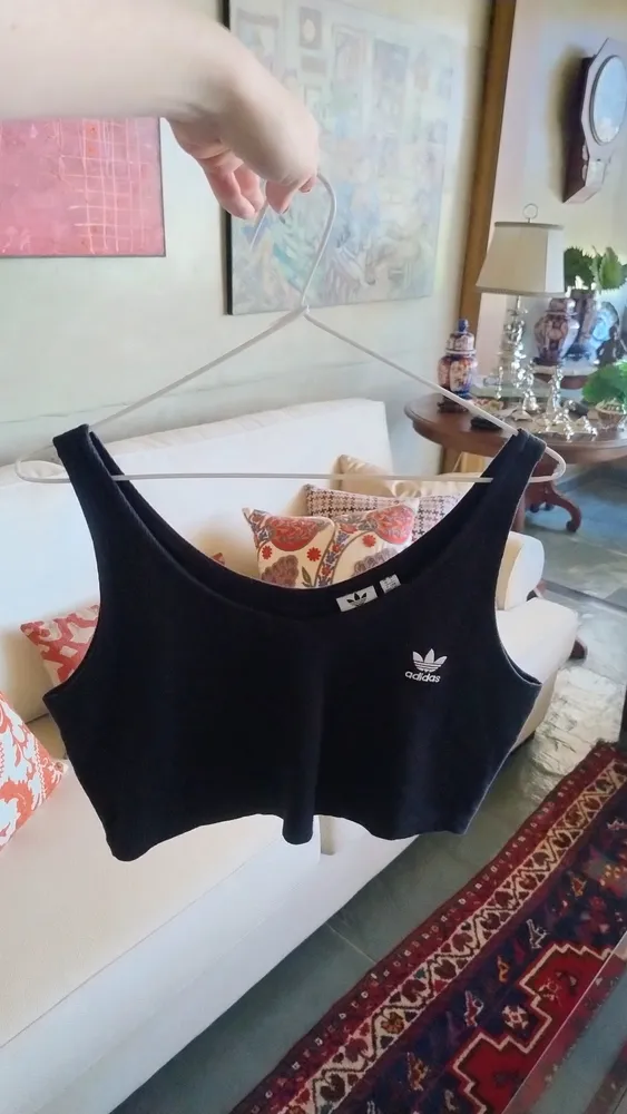 Top Adidas Preto Cropped Esportivo