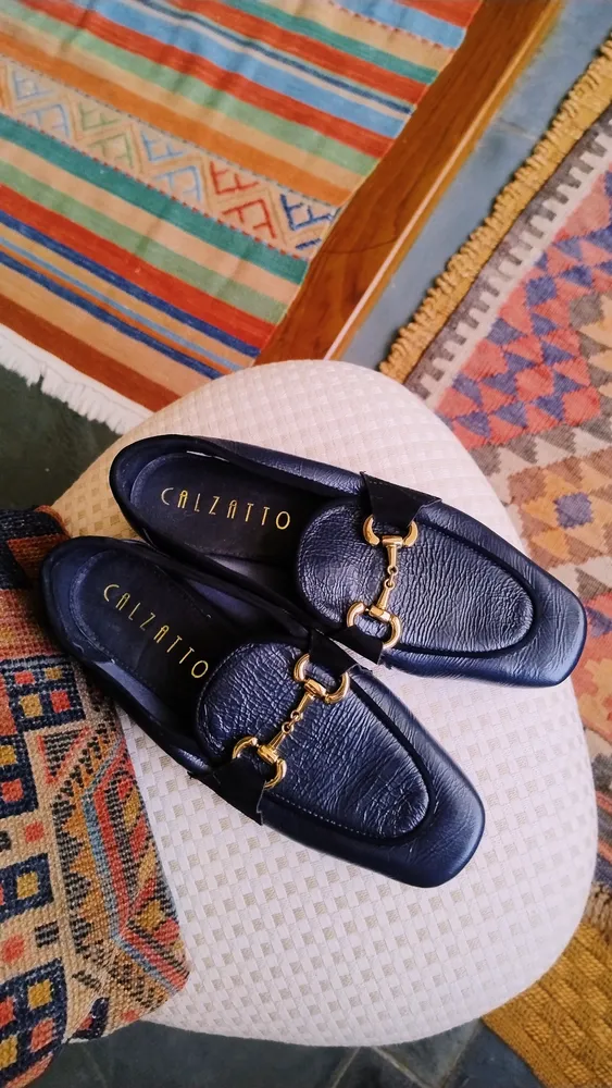 Mocassim Azul Marinho com Fivela da Calzatto