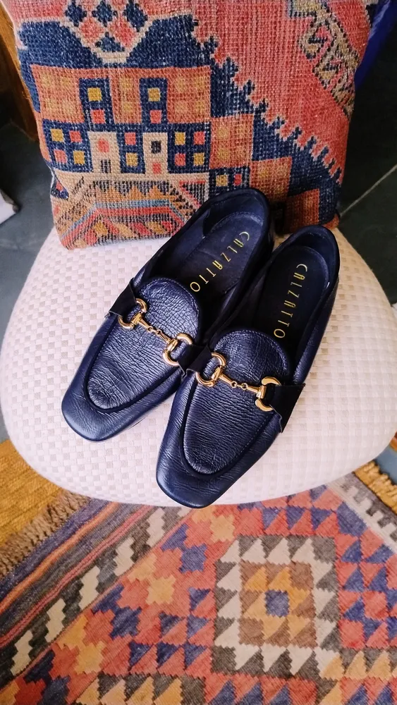 Mocassim Azul Marinho com Fivela da Calzatto
