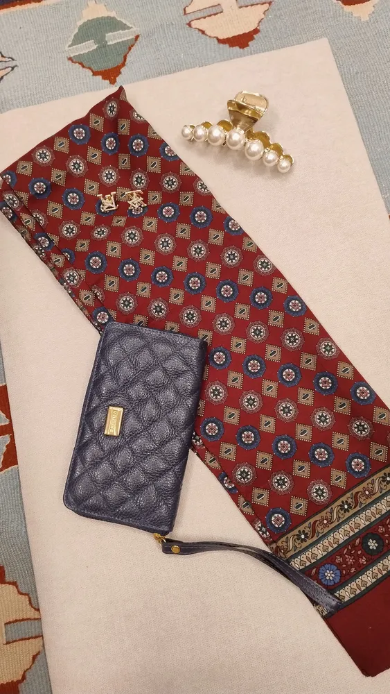 Kit Encharpe Vintage com Carteira, Brinco e Presilha