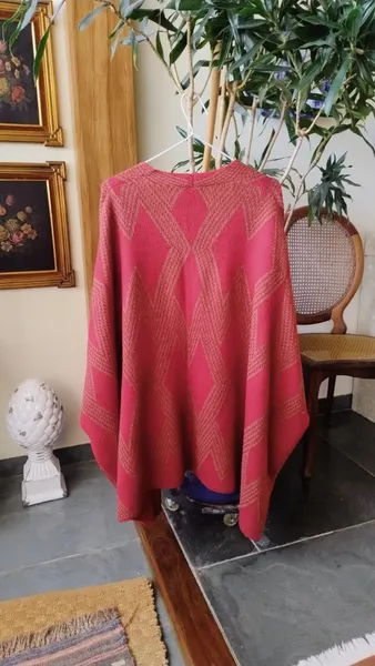 Kimono Vermelho em Tricot Estampado