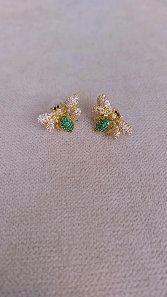 Brinco Abelha Dourado e Verde