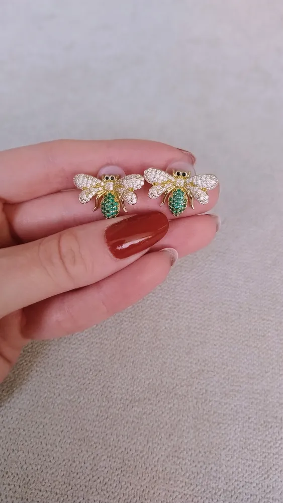 Brinco Abelha Dourado e Verde
