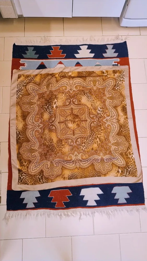 Lenço Animal Print e Arabesco da Empório Naka