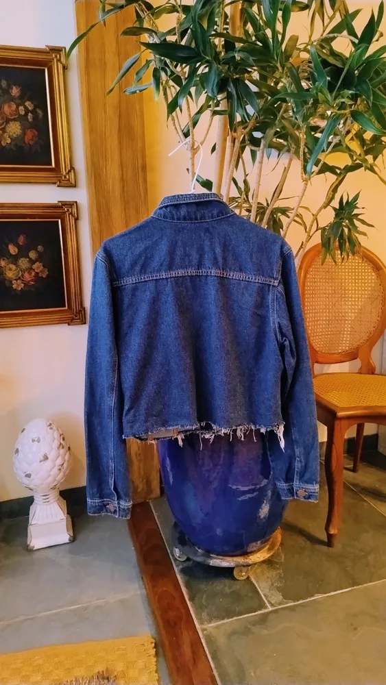 Jaqueta Jeans Pool Jeans com Barra Desfiada