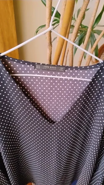 Blusa de Poá Zara com Mangas Flare