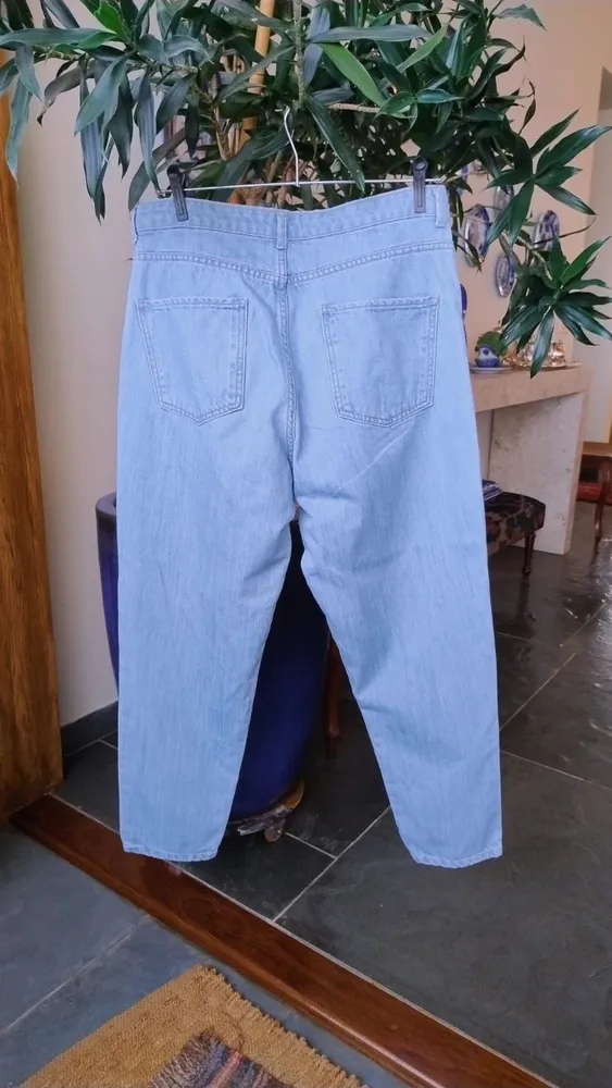 Calça Mom Jeans da AK Casual