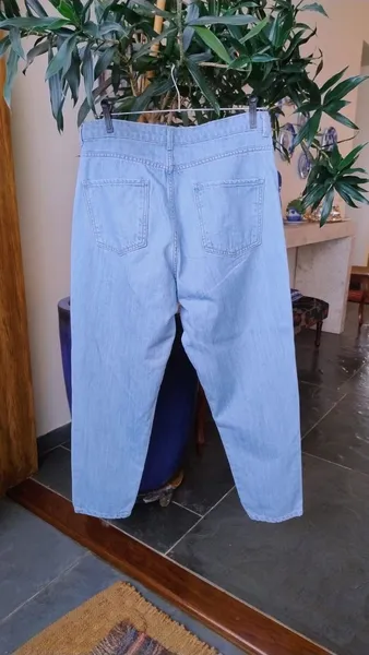Calça Mom Jeans da AK Casual