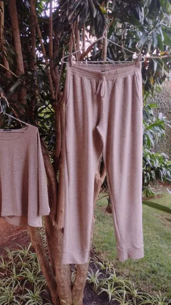 Conjunto de Malha Cor de Areia da Kissaman