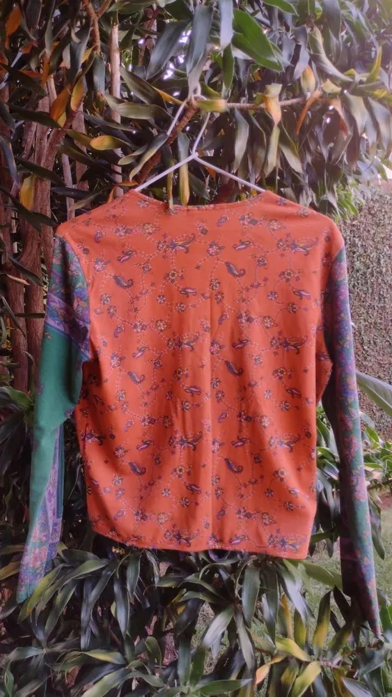 Blusa Transpassada Estampada da Le Lis Blanc