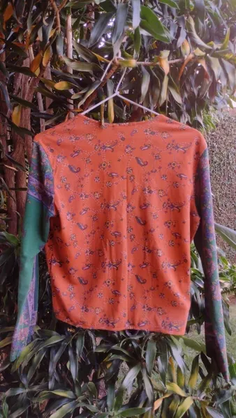 Blusa Transpassada Estampada da Le Lis Blanc