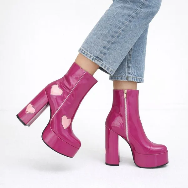 bota pink rosa verniz plataforma com corações tam 37