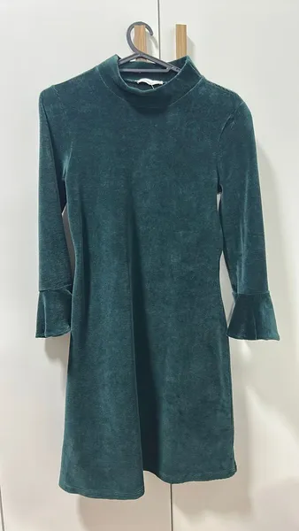 vestido verde veludo cotelê zara