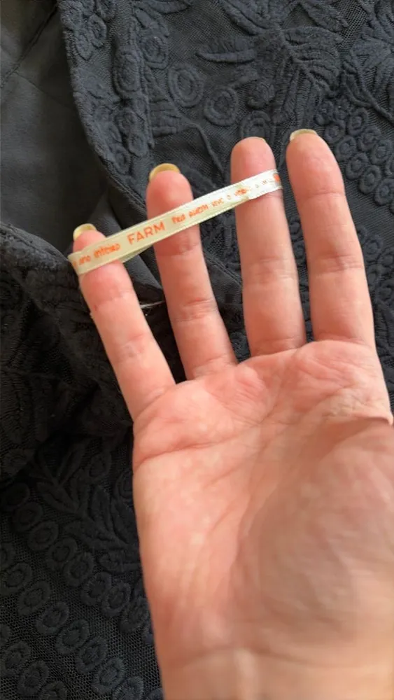 saia preta farm curta renda tamanho p