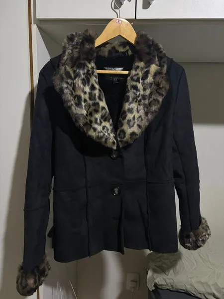 jaqueta importada nunca usada de pelos onça e pelos internos