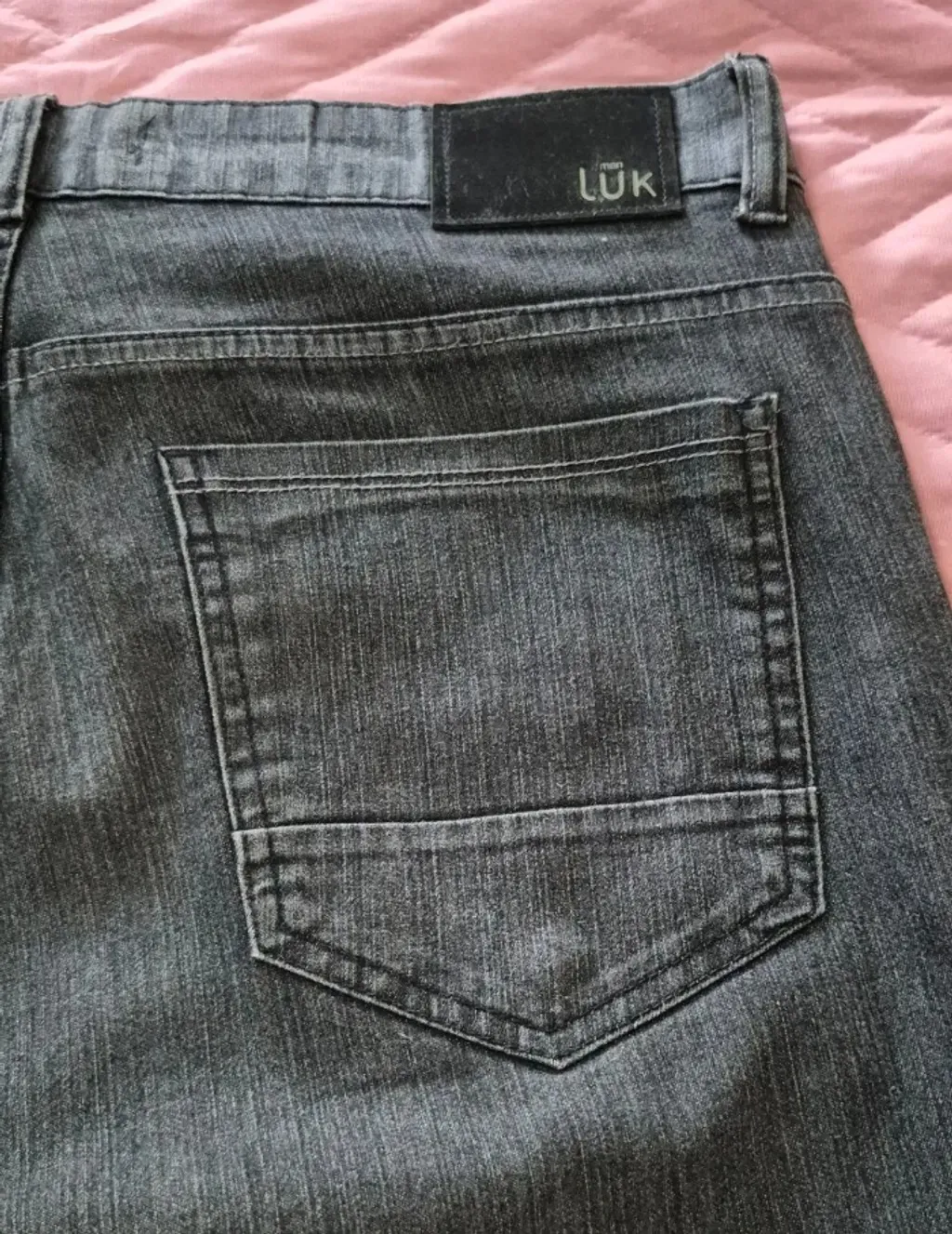 Calça jeans masculina. Marca Man Luk. Tam 42