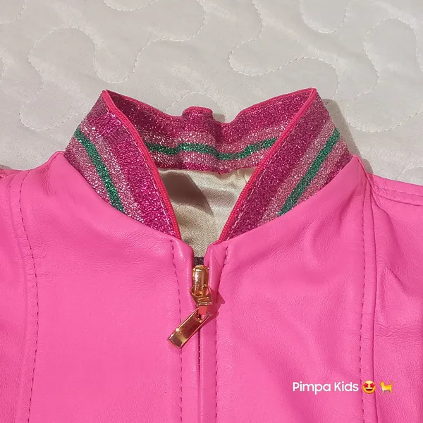 Jaqueta infantil em courino estilo Barbie tam P