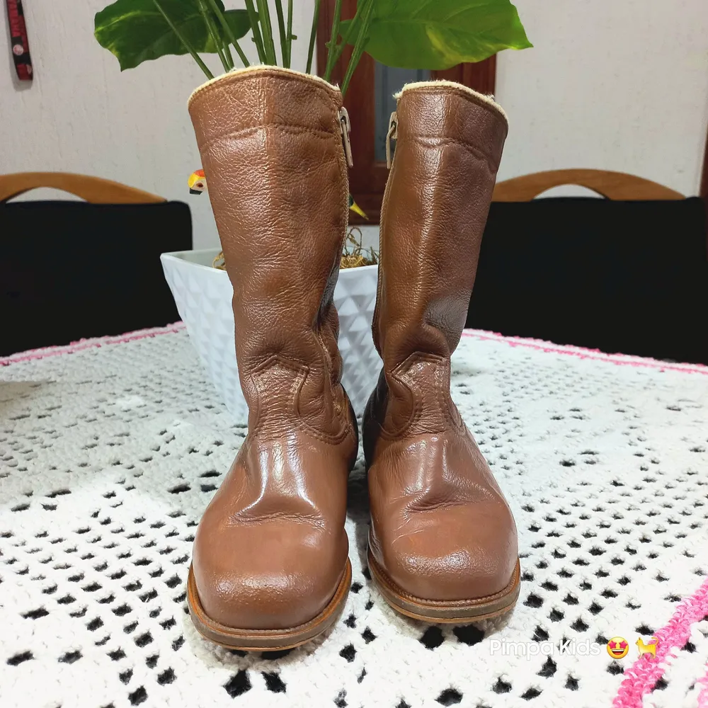 Bota Gaúcha infantil em couro marrom tam 25