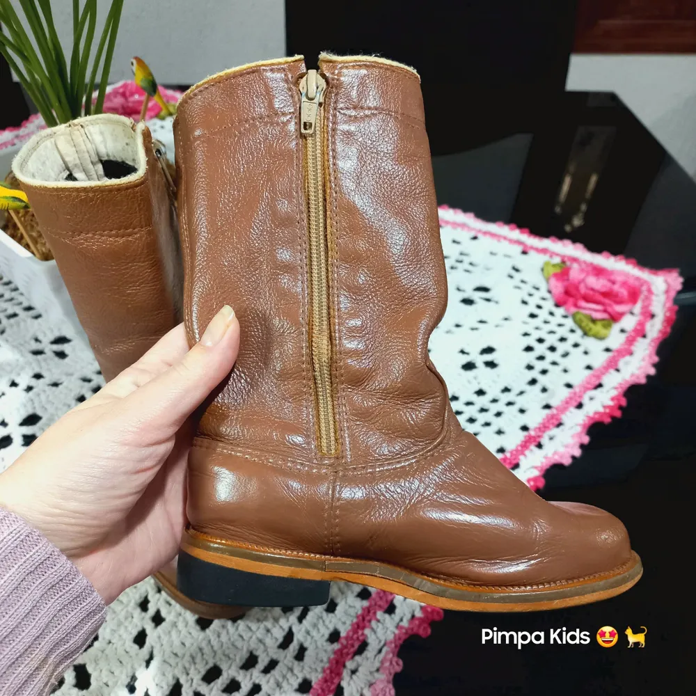 Bota Gaúcha infantil em couro marrom tam 25
