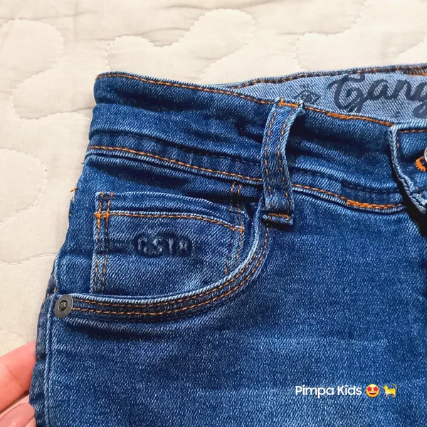 Calça jeans infantil da marca Gangster, tamanho 4