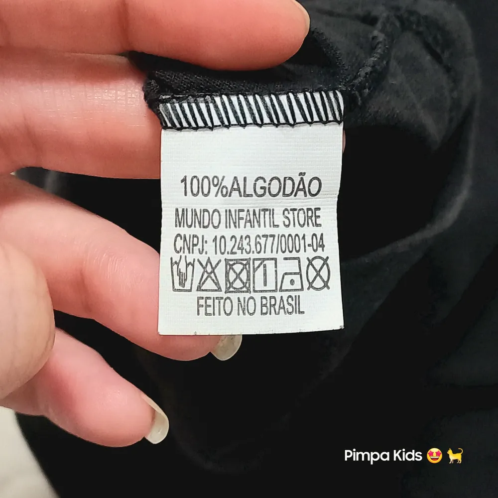 Camiseta infantil Mis, tamanho 4, preta