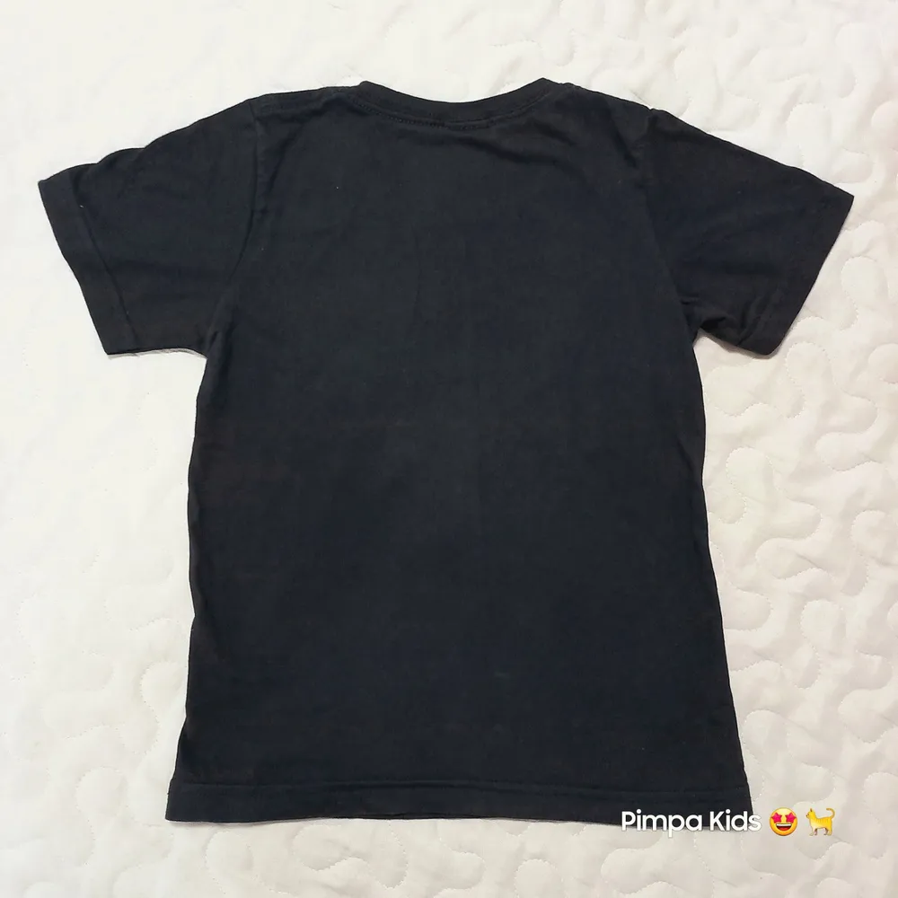 Camiseta infantil Mis, tamanho 4, preta