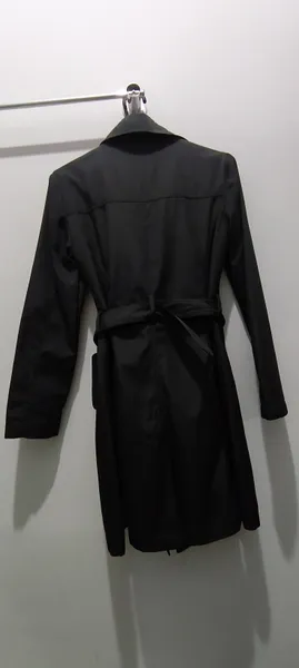 trench coat preto